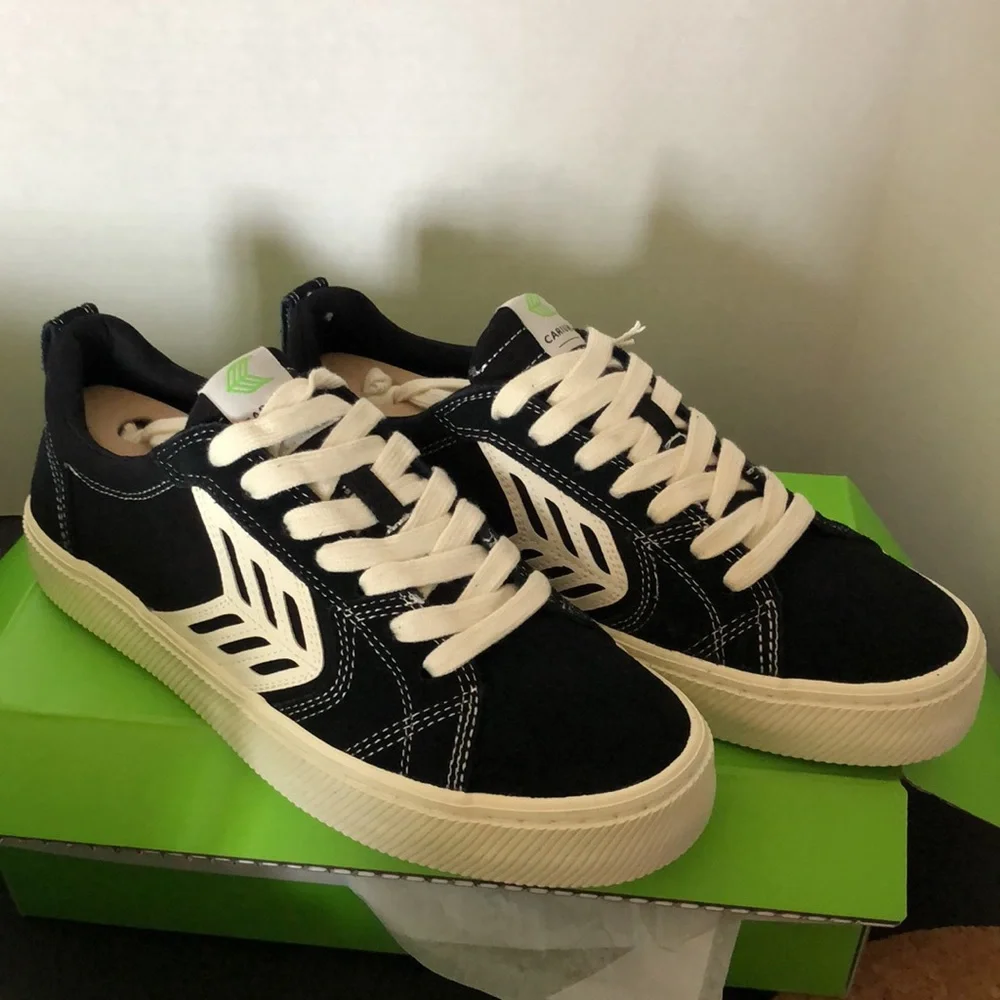 Cariuma Catiba ProBlack Suede Canvas Contrast Thread Ivory Sneaker new 8.5 men